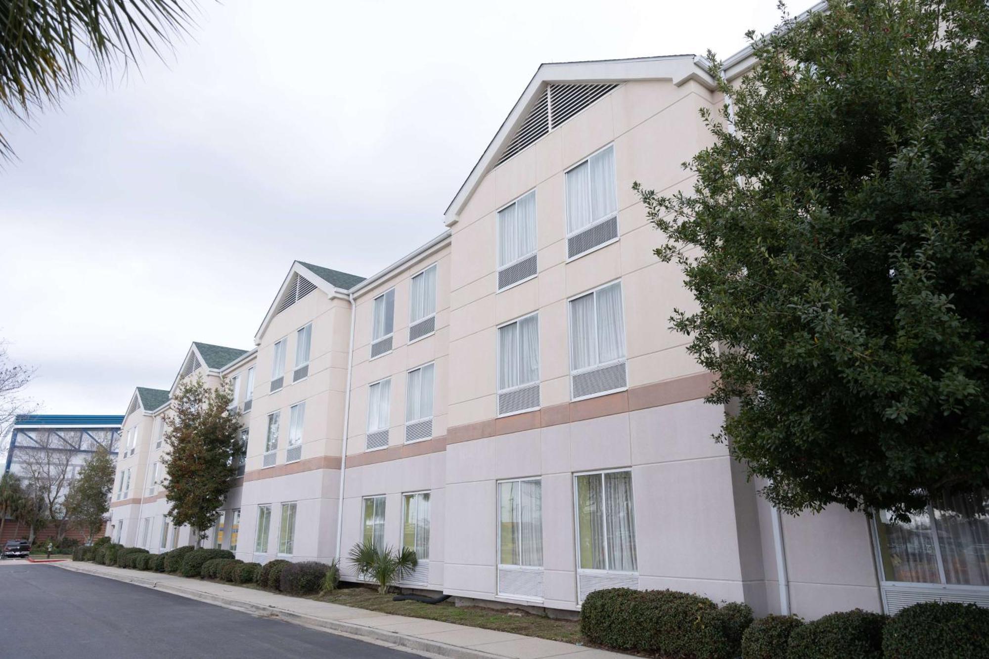 肯纳 Wyndham Garden New Orleans Airport酒店 外观 照片
